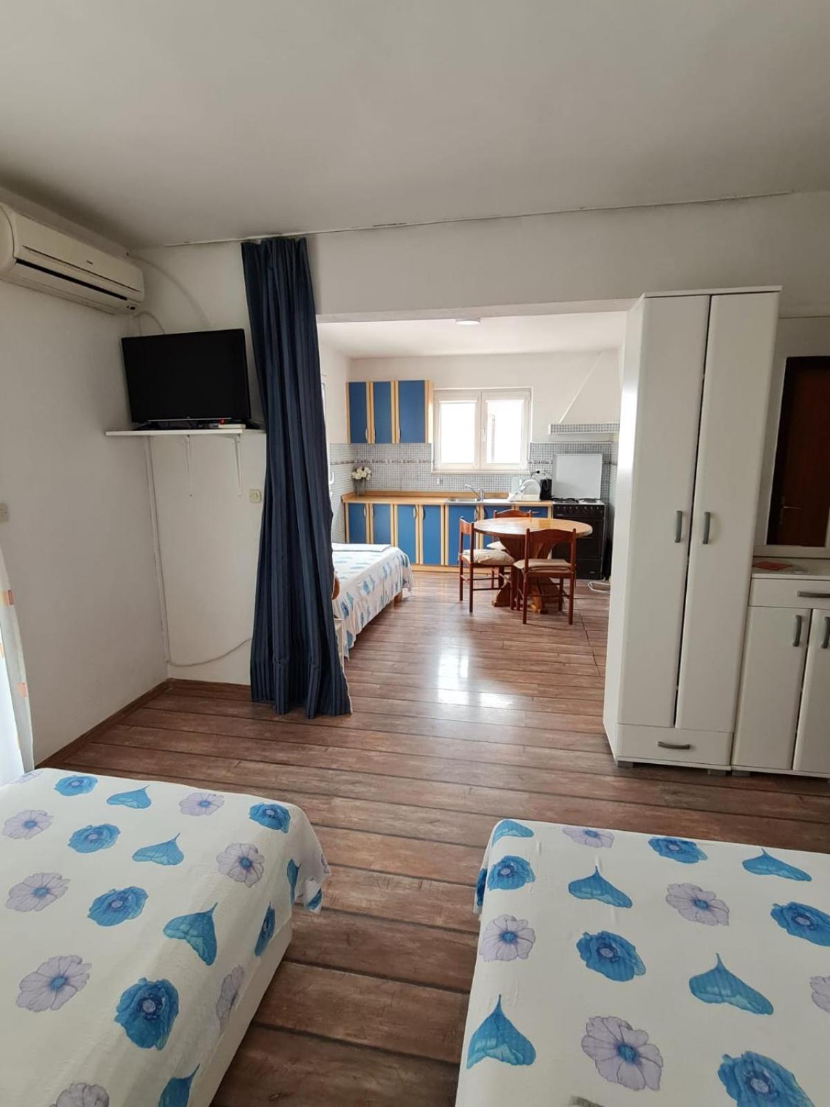 Apartments Butkovic Hvar Town Exterior foto